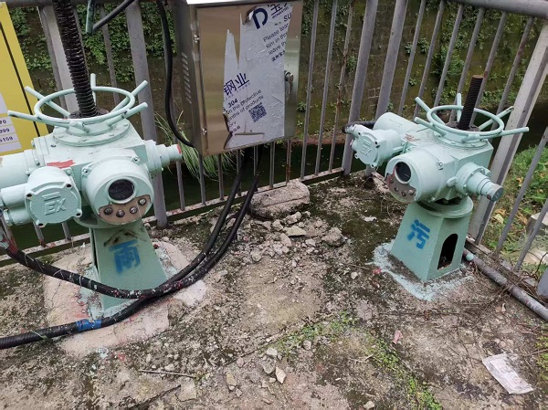 市政管网雨水污水井用电装螺杆启闭机案例